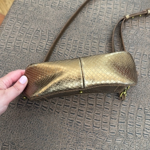 Madewell Metallic Gold Crossbody Bag Adjustable Strap Leather Small - Picture 11 of 16